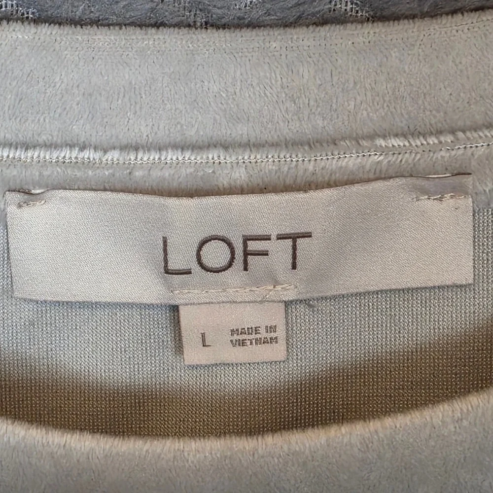 LOFT Womens Light Gray Velour Puff Sleeve Crew Neck Top Blouse Large RN140923